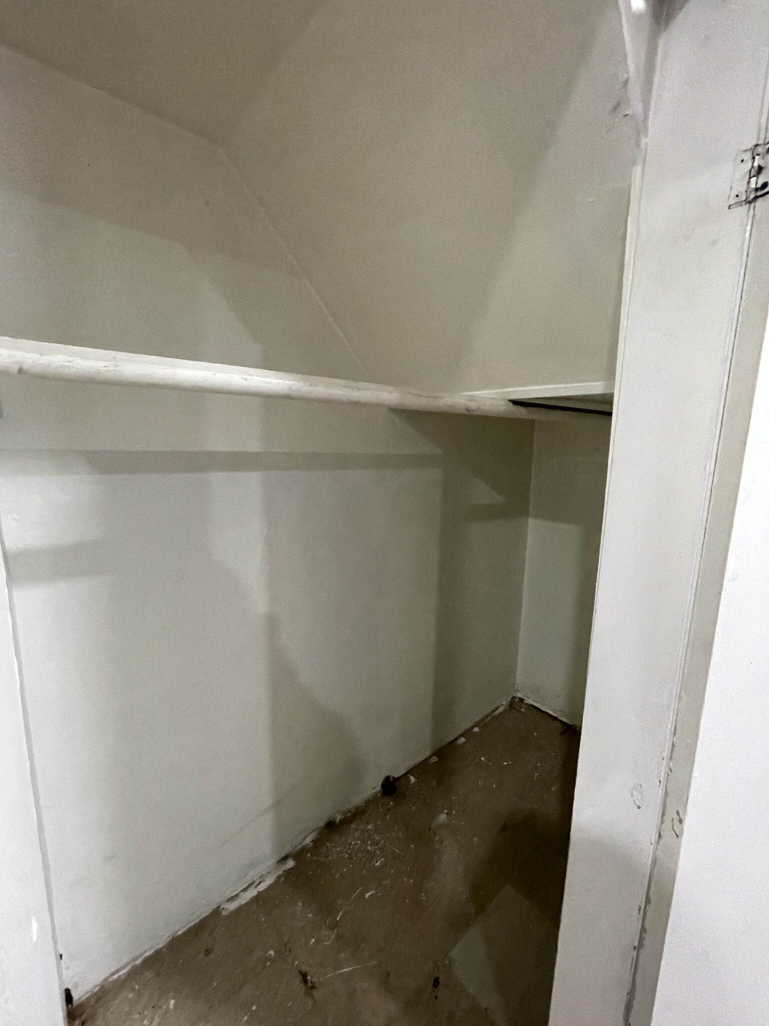 3 bed, 1 bath apartment for rent at 199 Eutaw Ave Unit 1, Lynn — photo 12 of 13