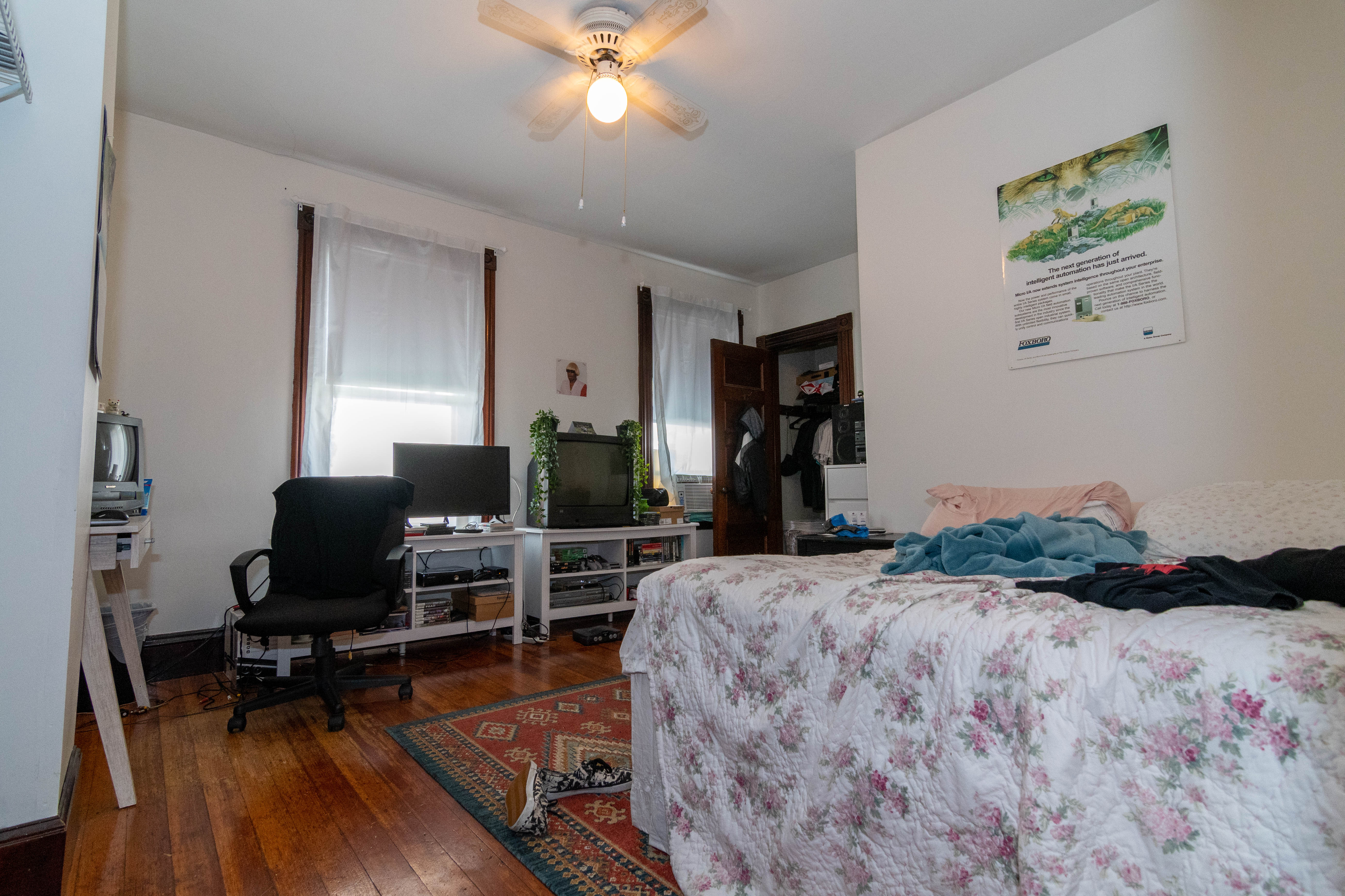3 bed, 1 bath apartment for rent at 52 Coolidge Rd Unit 1, Allston — photo 9 of 17