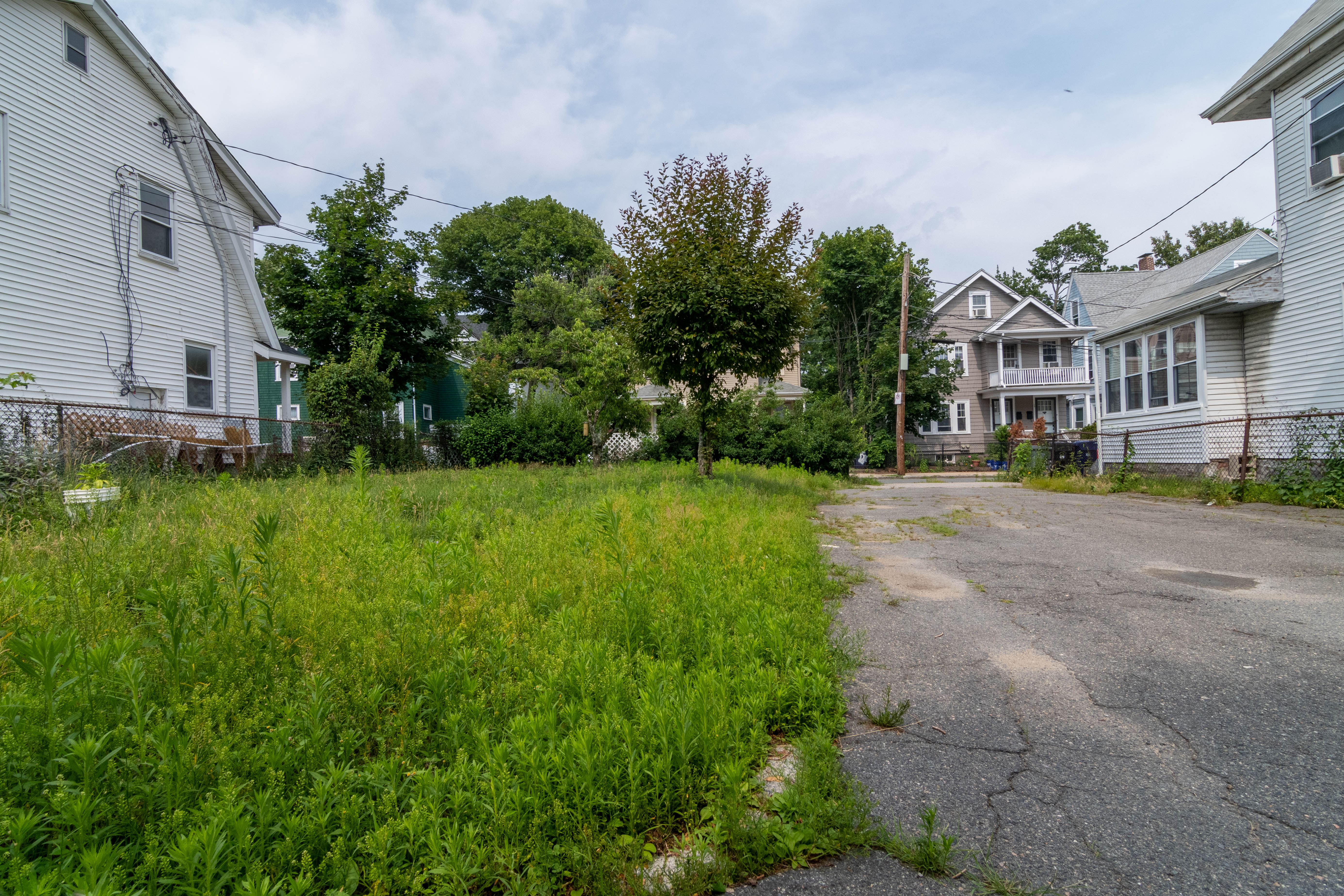 3 bed, 1 bath apartment for rent at 52 Coolidge Rd Unit 1, Allston — photo 6 of 17