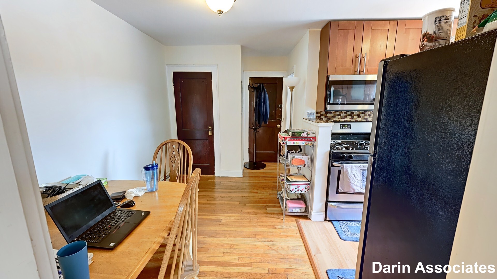 38 Day St, Davis Square