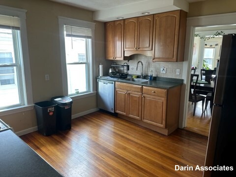 1067 Broadway, Teele Square