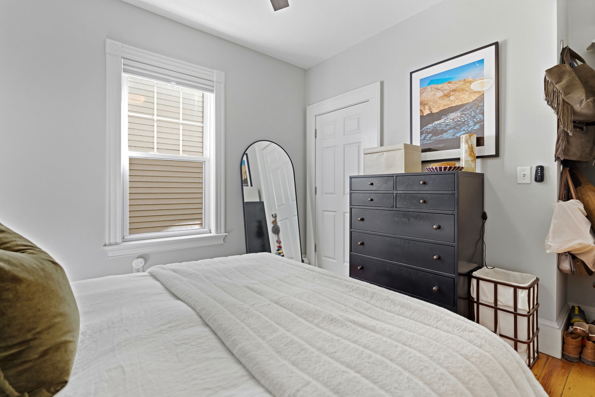 Photos of apartment on East 2nd St.,Boston MA 02127