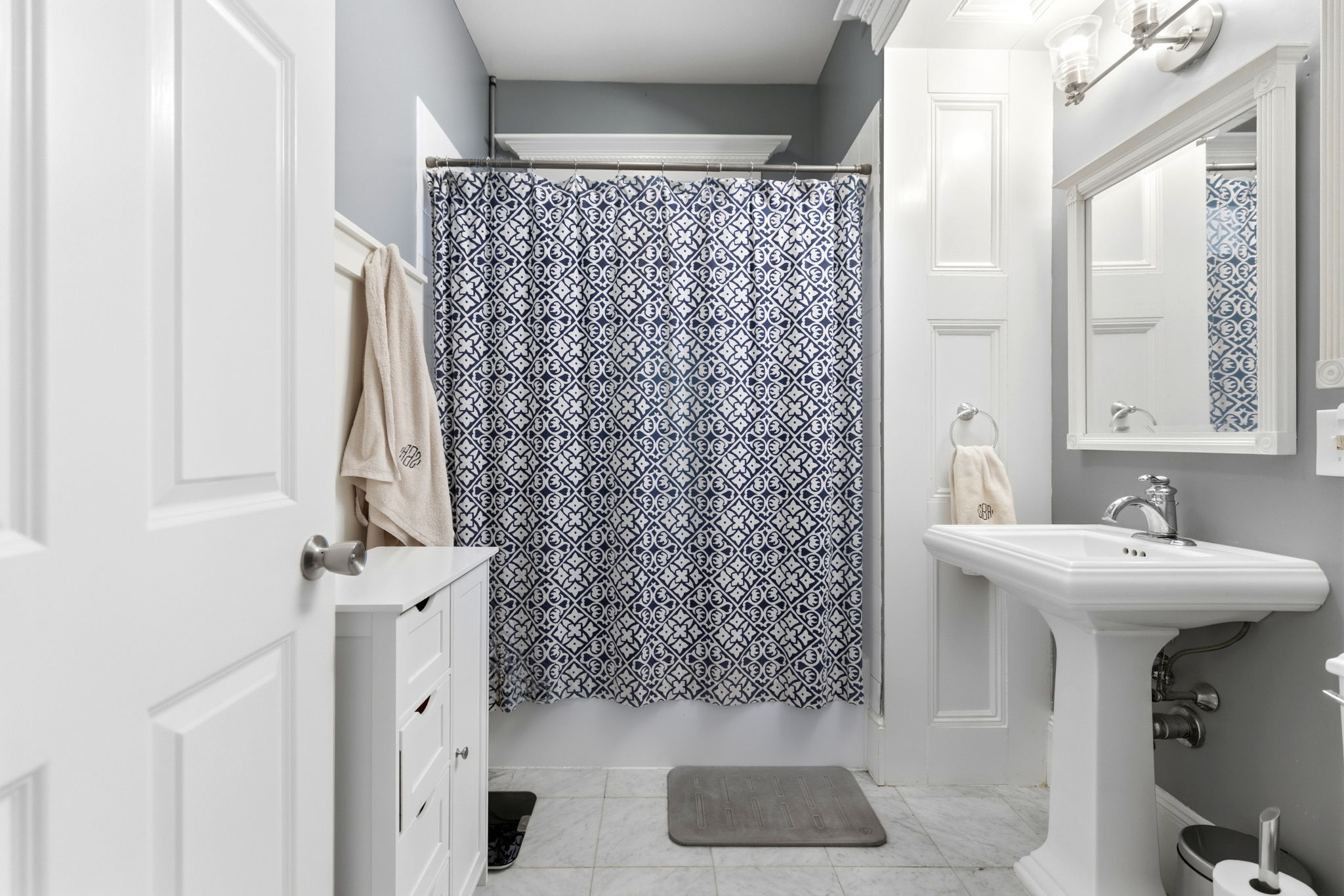 Photos of apartment on East 2nd St.,Boston MA 02127