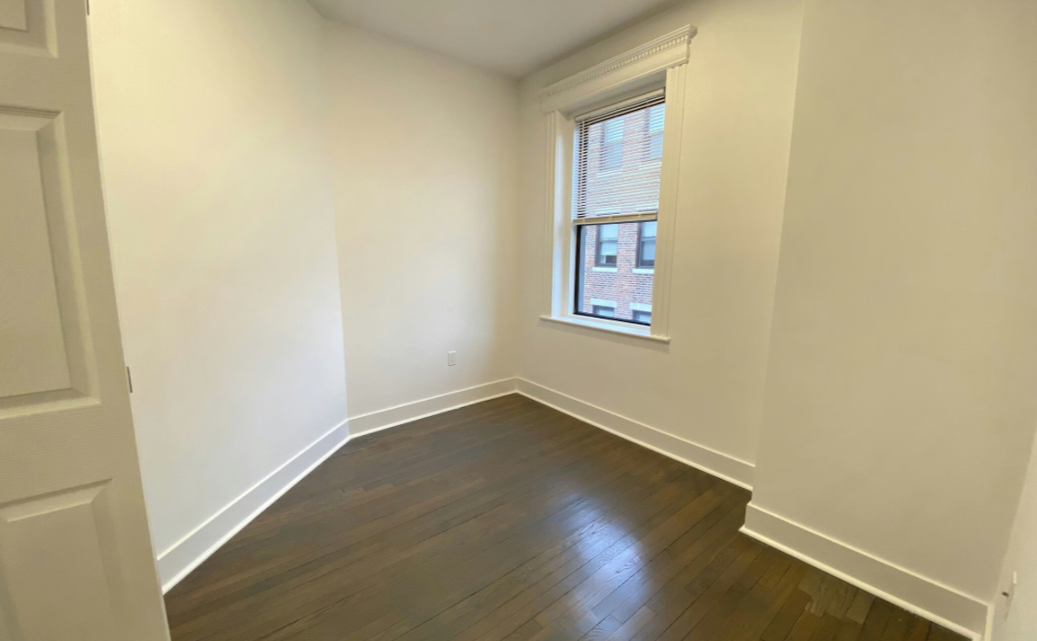 Photos of apartment on queensbury St.,Boston MA 02215