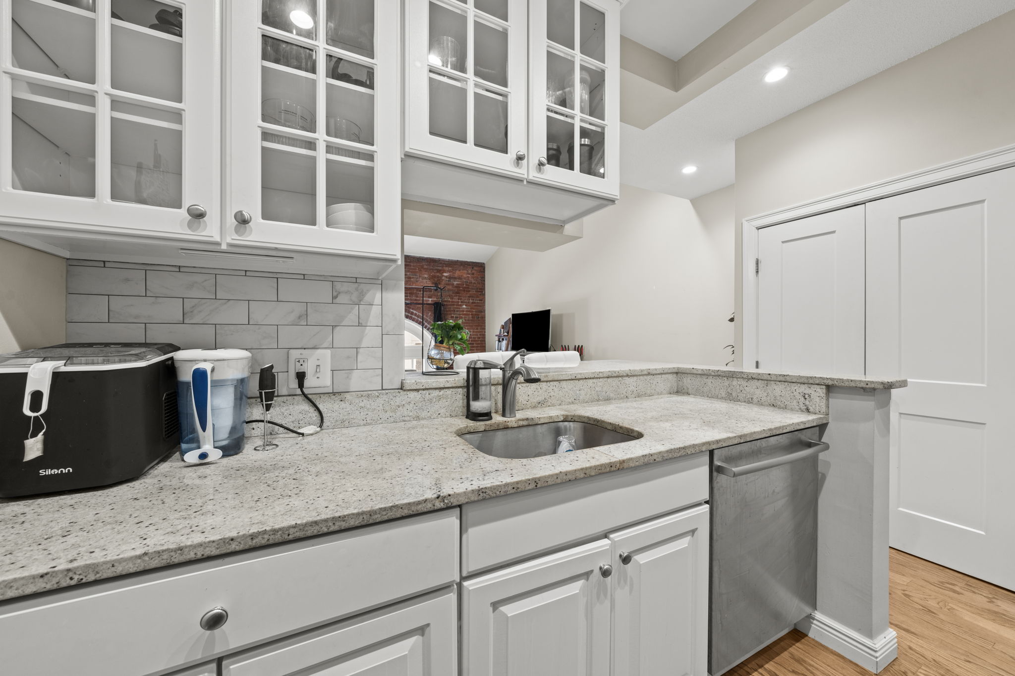 Photos of apartment on 13th St.,Boston MA 02129
