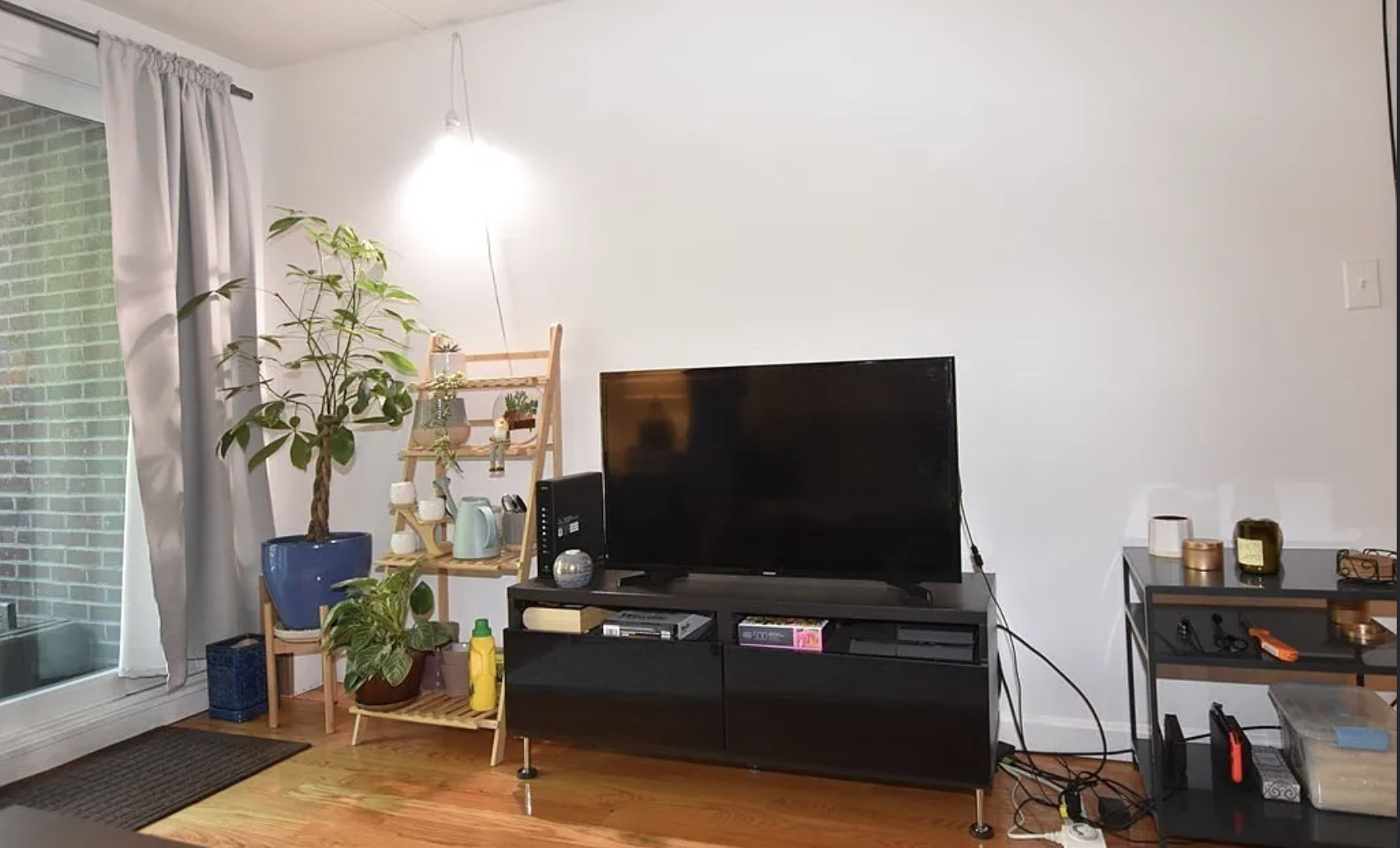 Photos of apartment on Ellery St.,Cambridge MA 02138