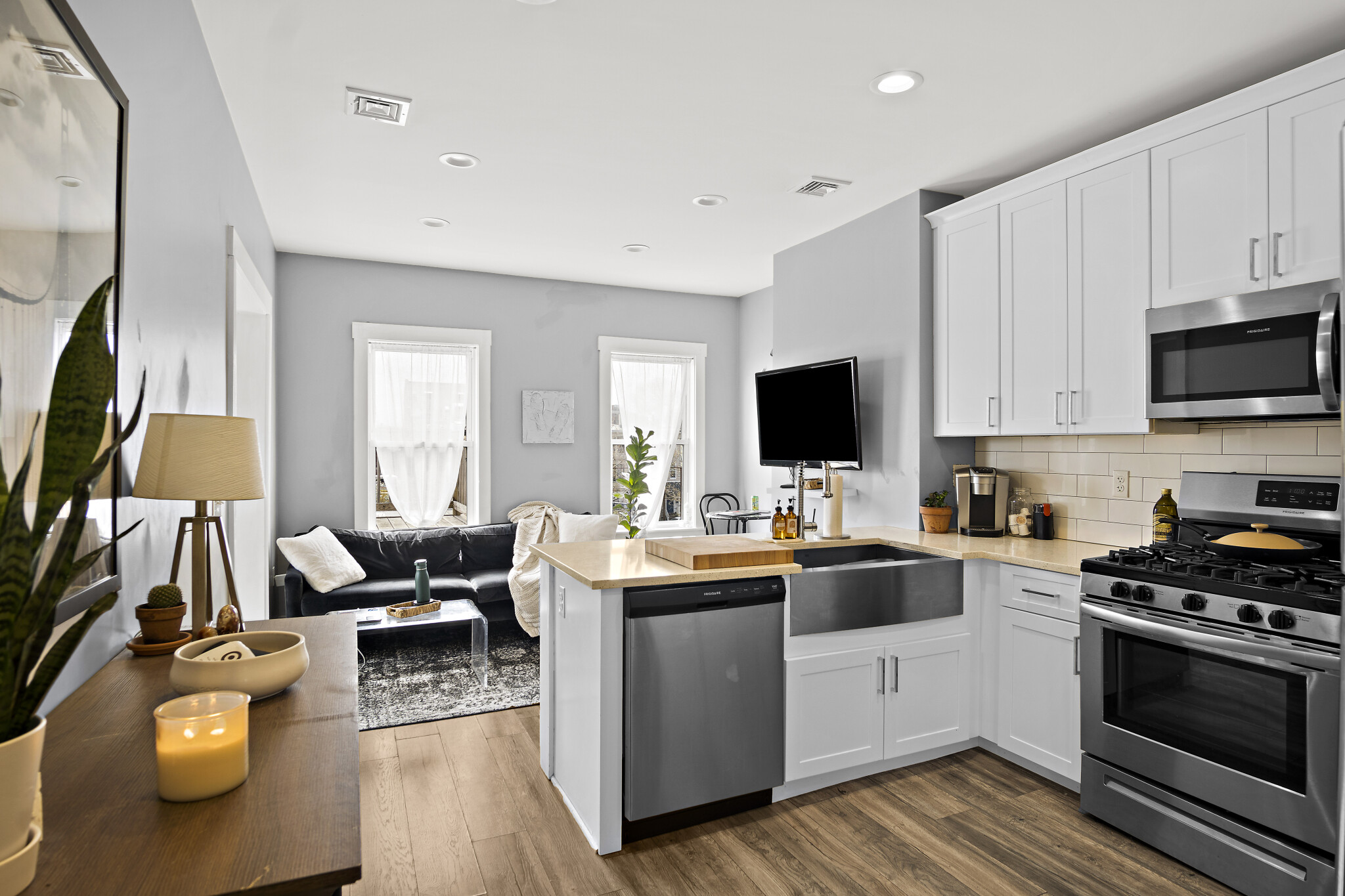 Photos of apartment on Maverick St.,Boston MA 02128