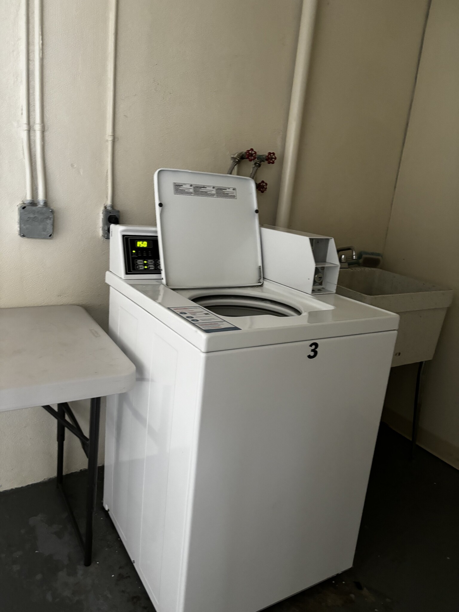 Photos of apartment on River,Waltham MA 02453
