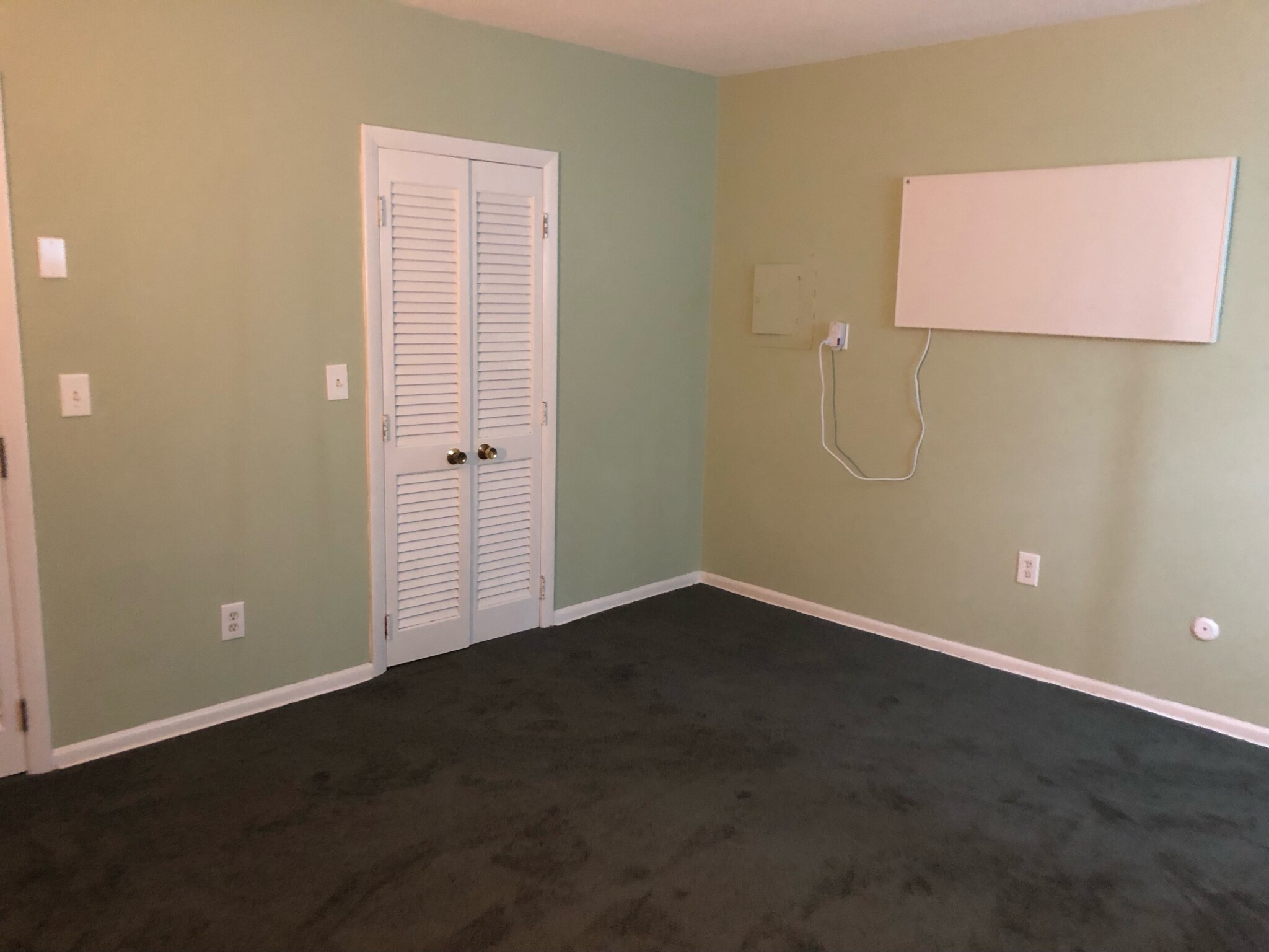 Photos of apartment on River,Waltham MA 02453