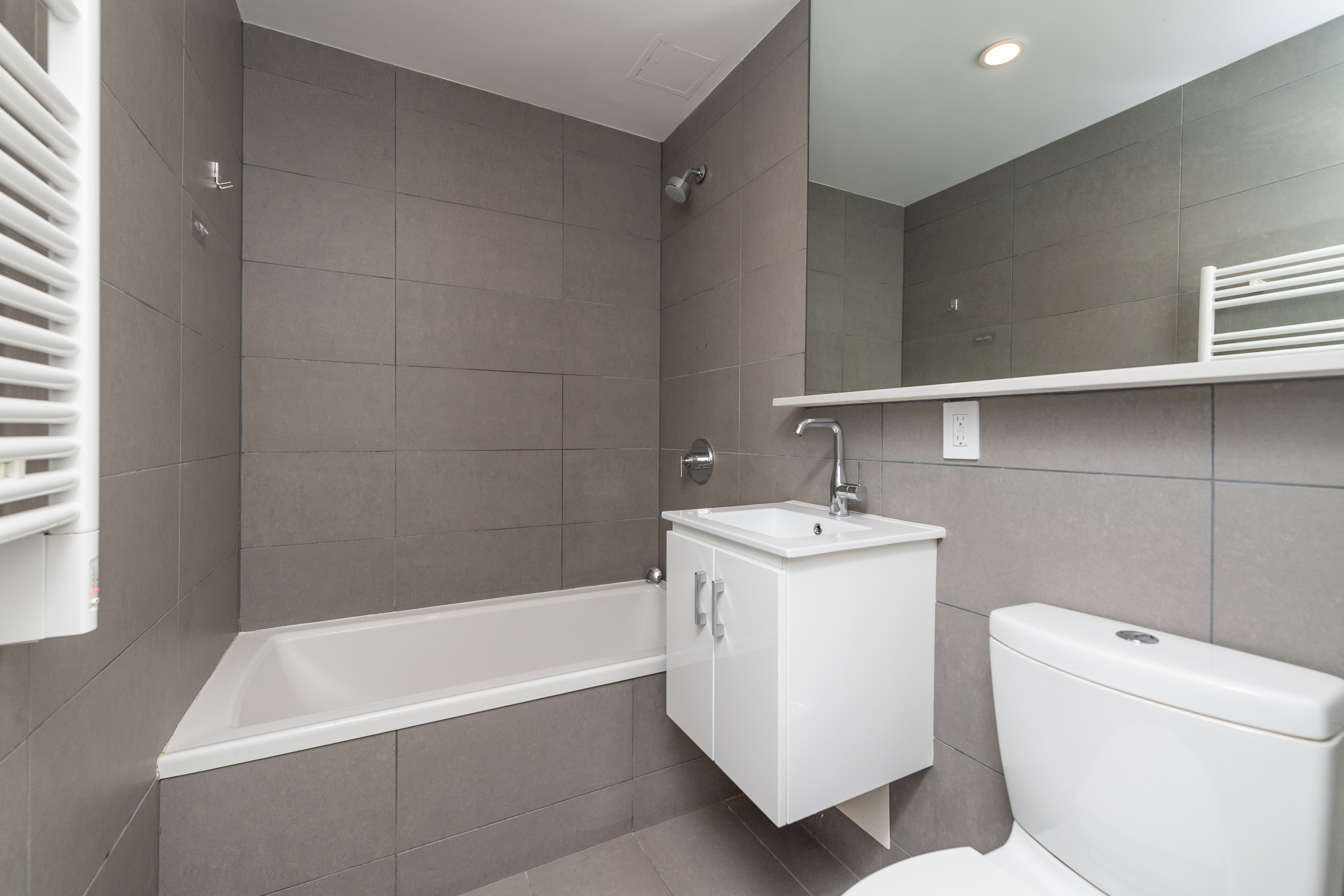 2 bed, 1 bath apartment for rent at 1410 Columbia Rd Unit 5G, South Boston — photo 4 of 10