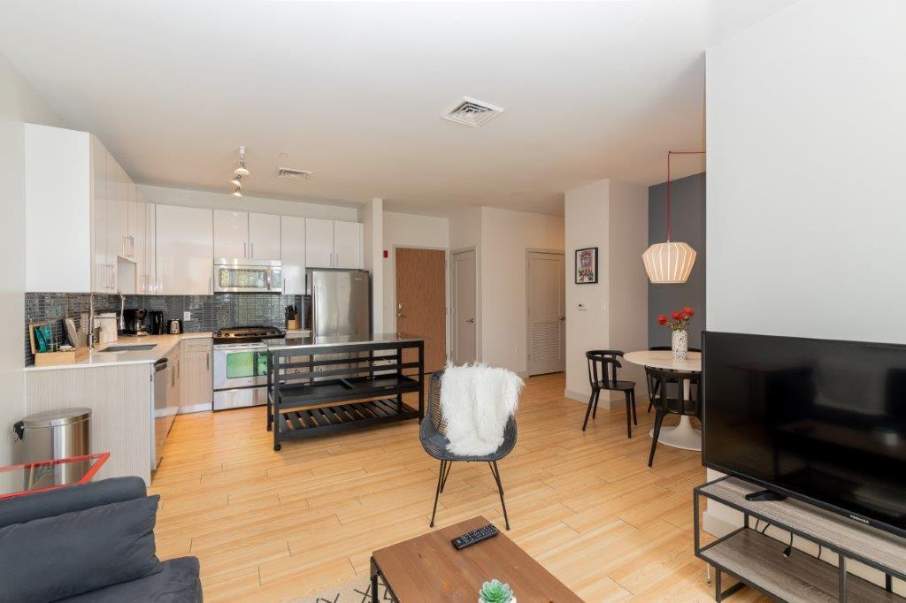 320 D St, South Boston