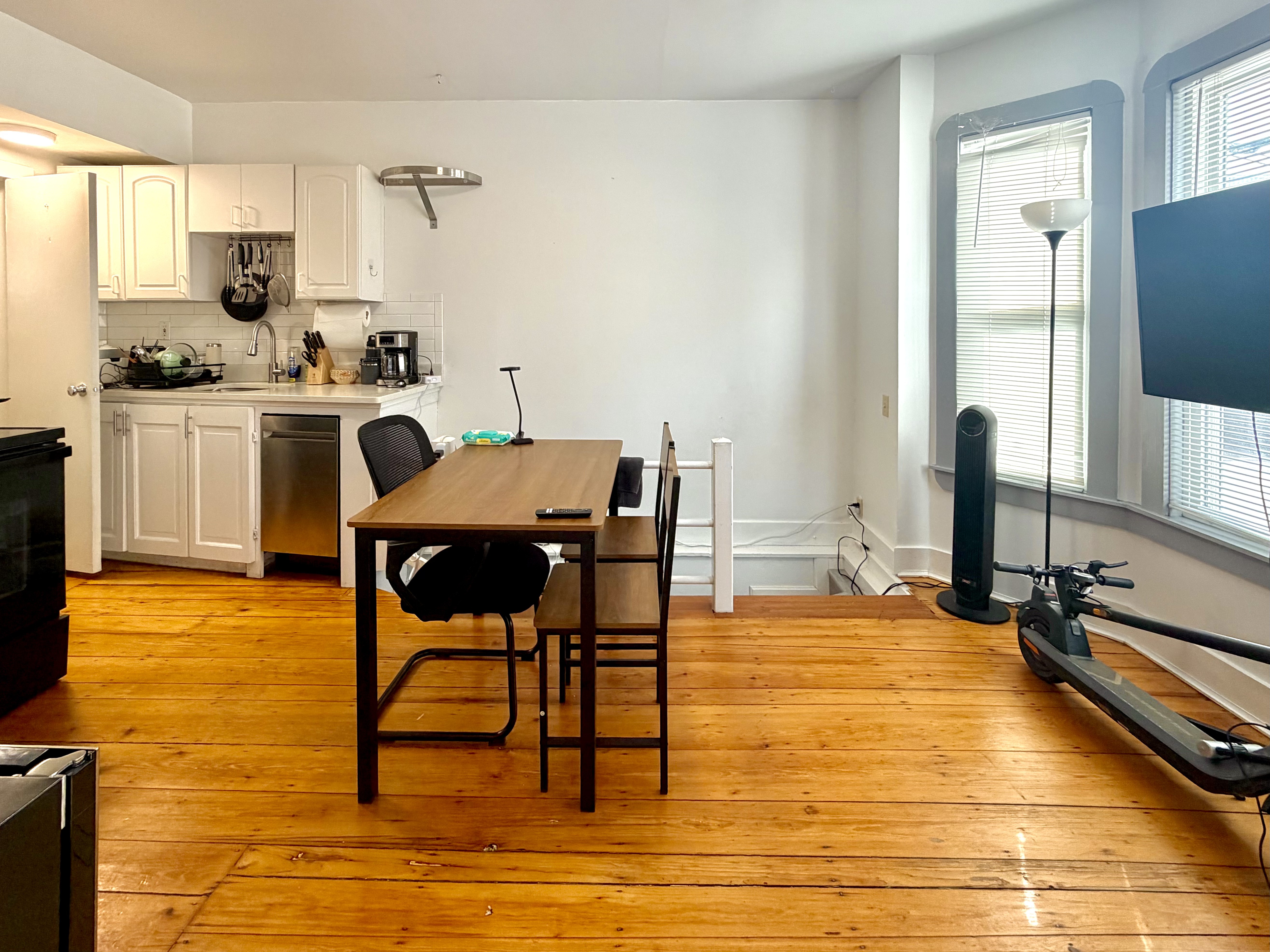 Photos of apartment on Massachusetts Ave.,Cambridge MA 02139