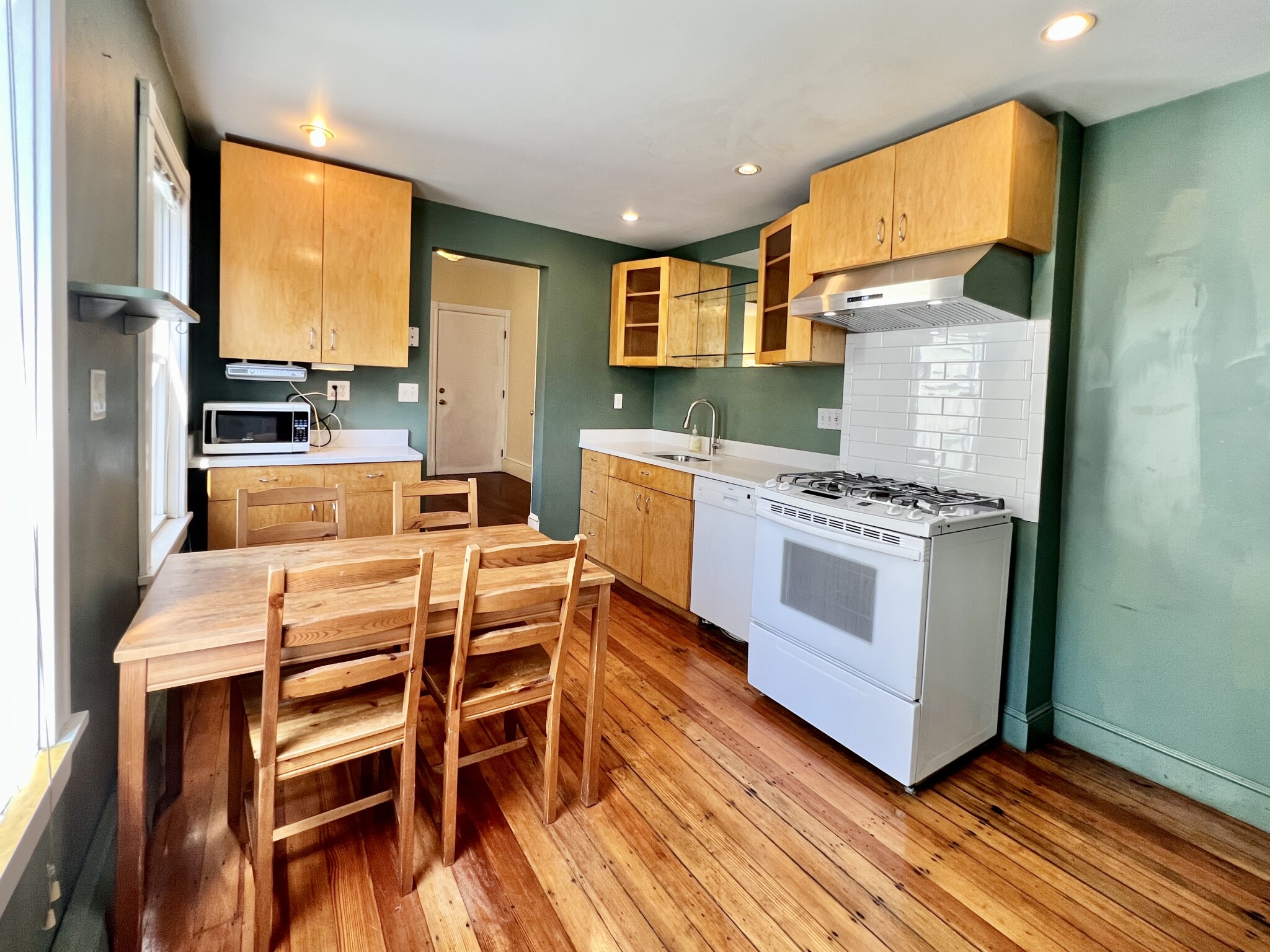 Photos of apartment on Fairmont Ave.,Cambridge MA 02139