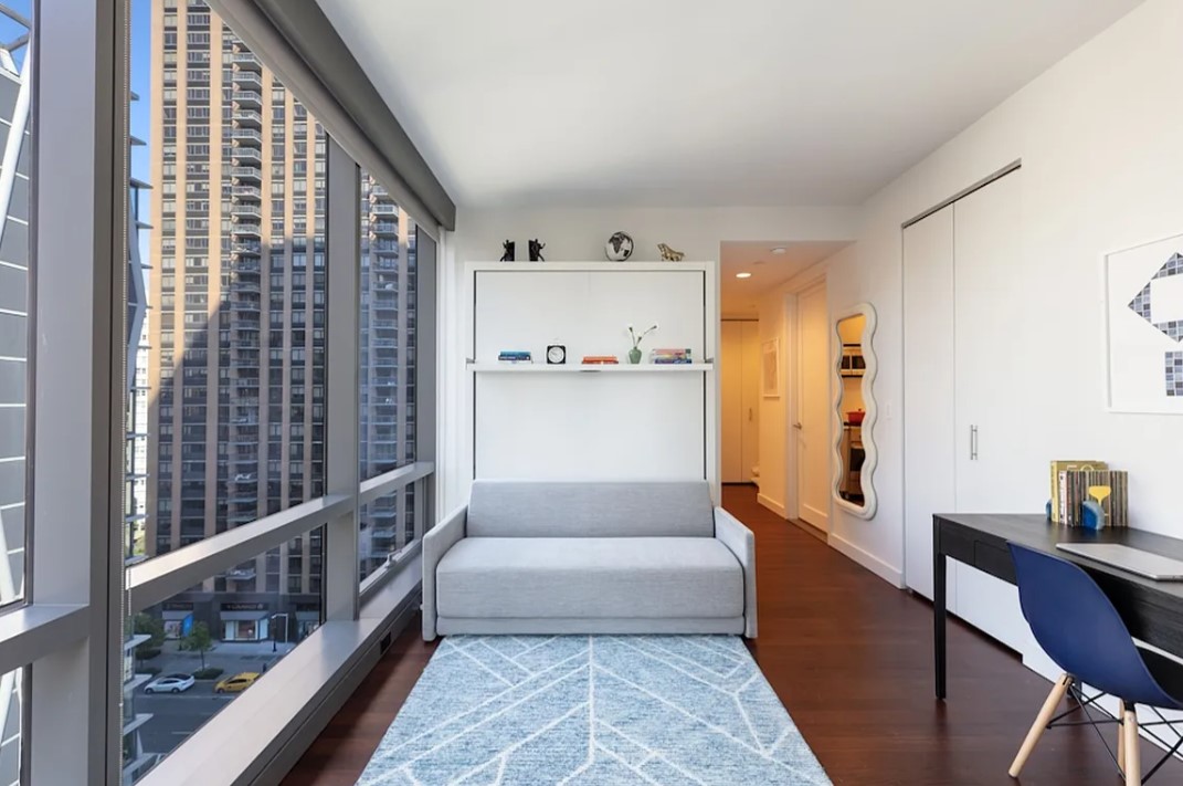 207 West 66th St., manhattan, NY - 3,696 USD/ month