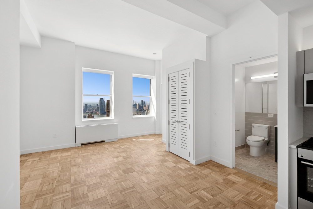 26 William St., manhattan, NY - 4,302 USD/ month