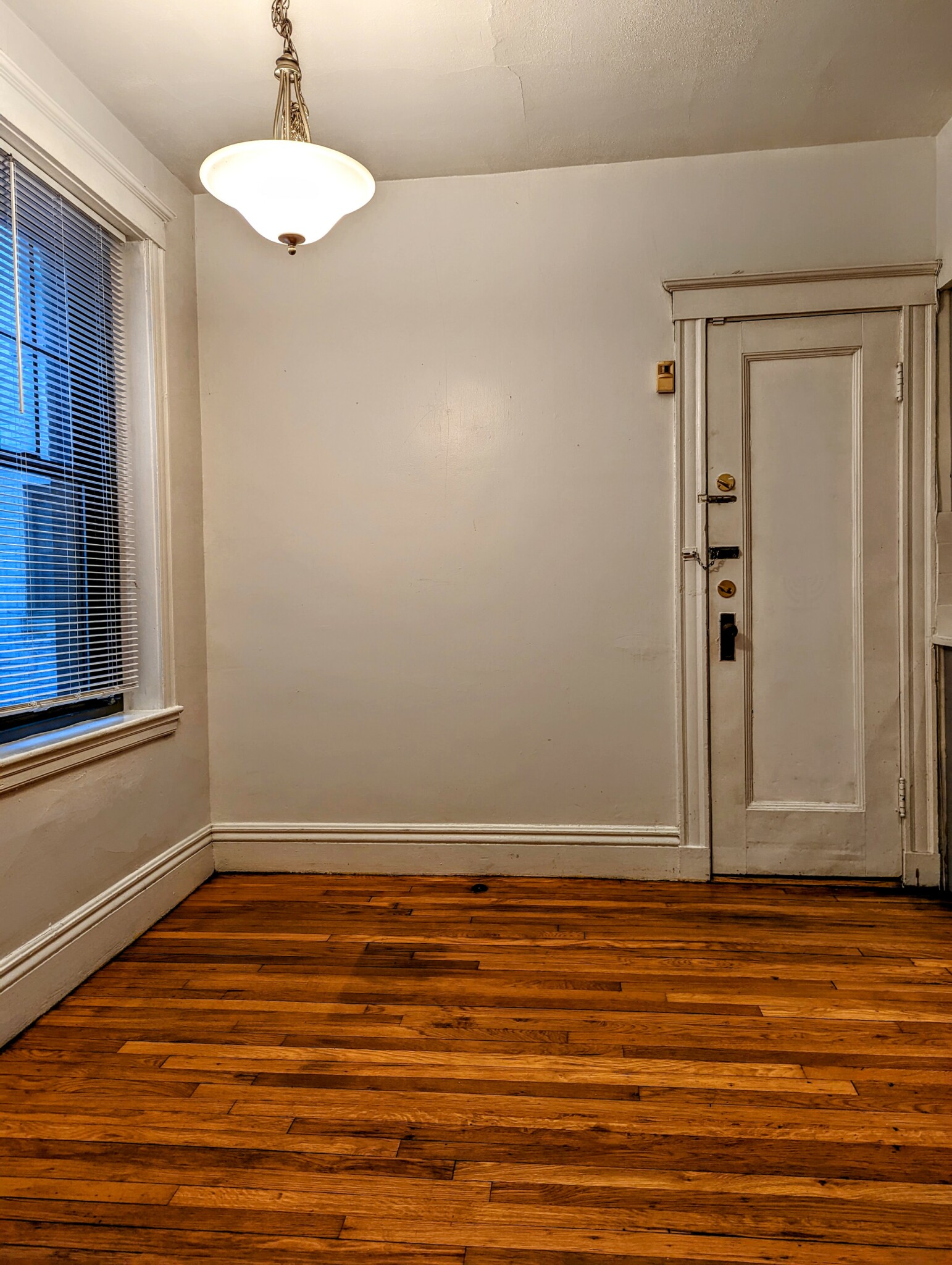 Photos of apartment on Commonwealth Ave.,Boston MA 02135