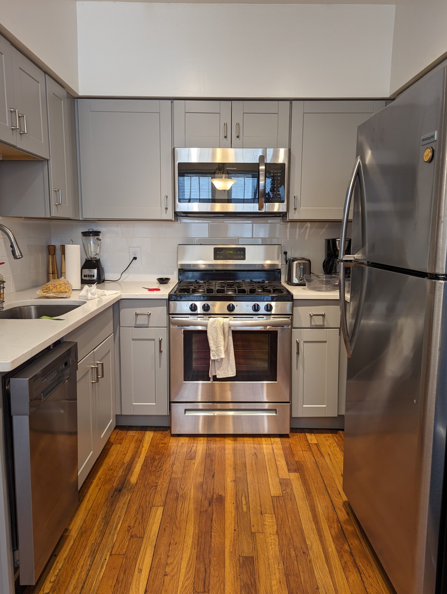 Pictures of  property for rent on Commonwealth Ave., Boston, MA 02135