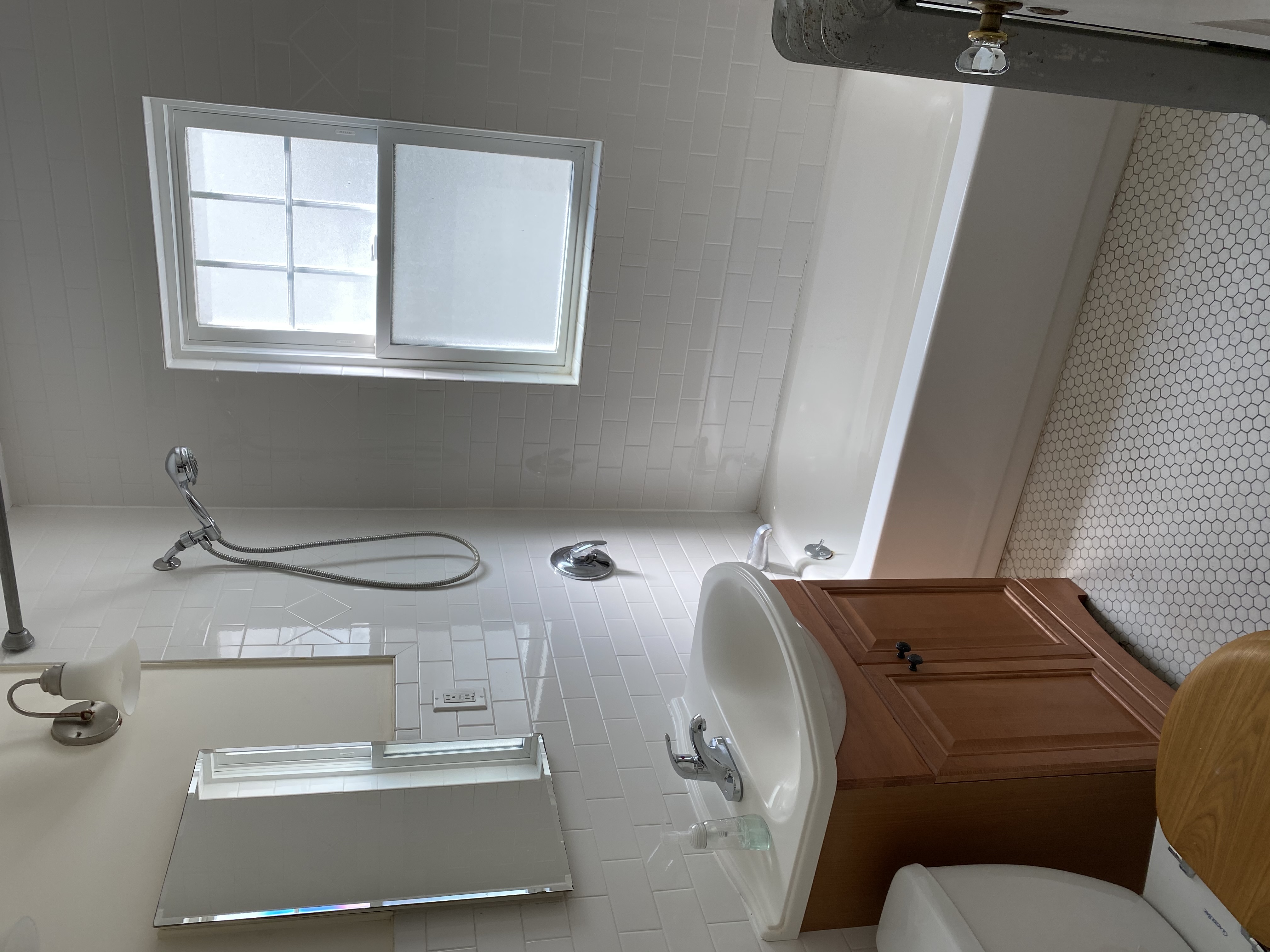 Photos of apartment on Winthrop St.,Watertown MA 