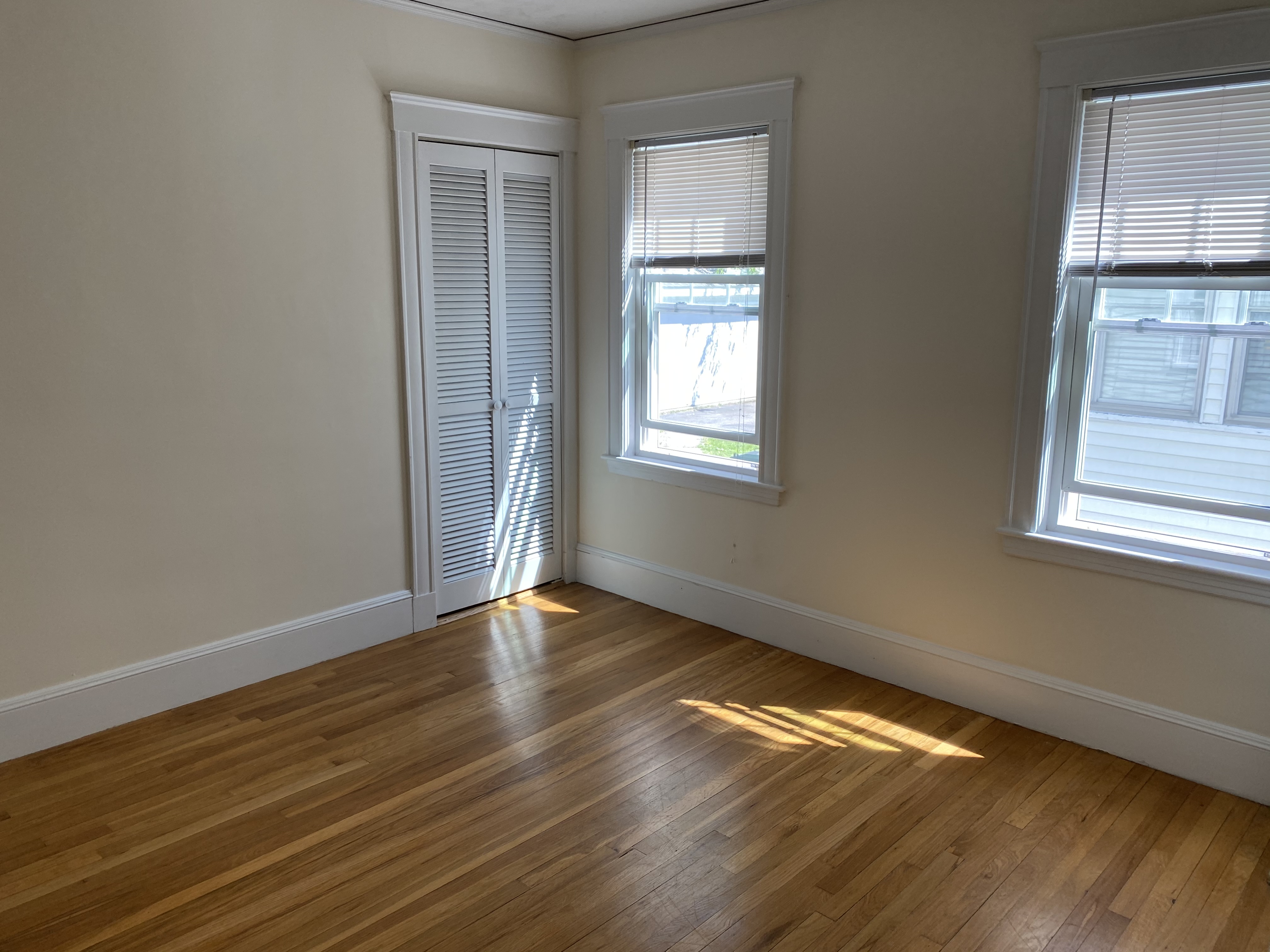 Photos of apartment on Winthrop St.,Watertown MA 