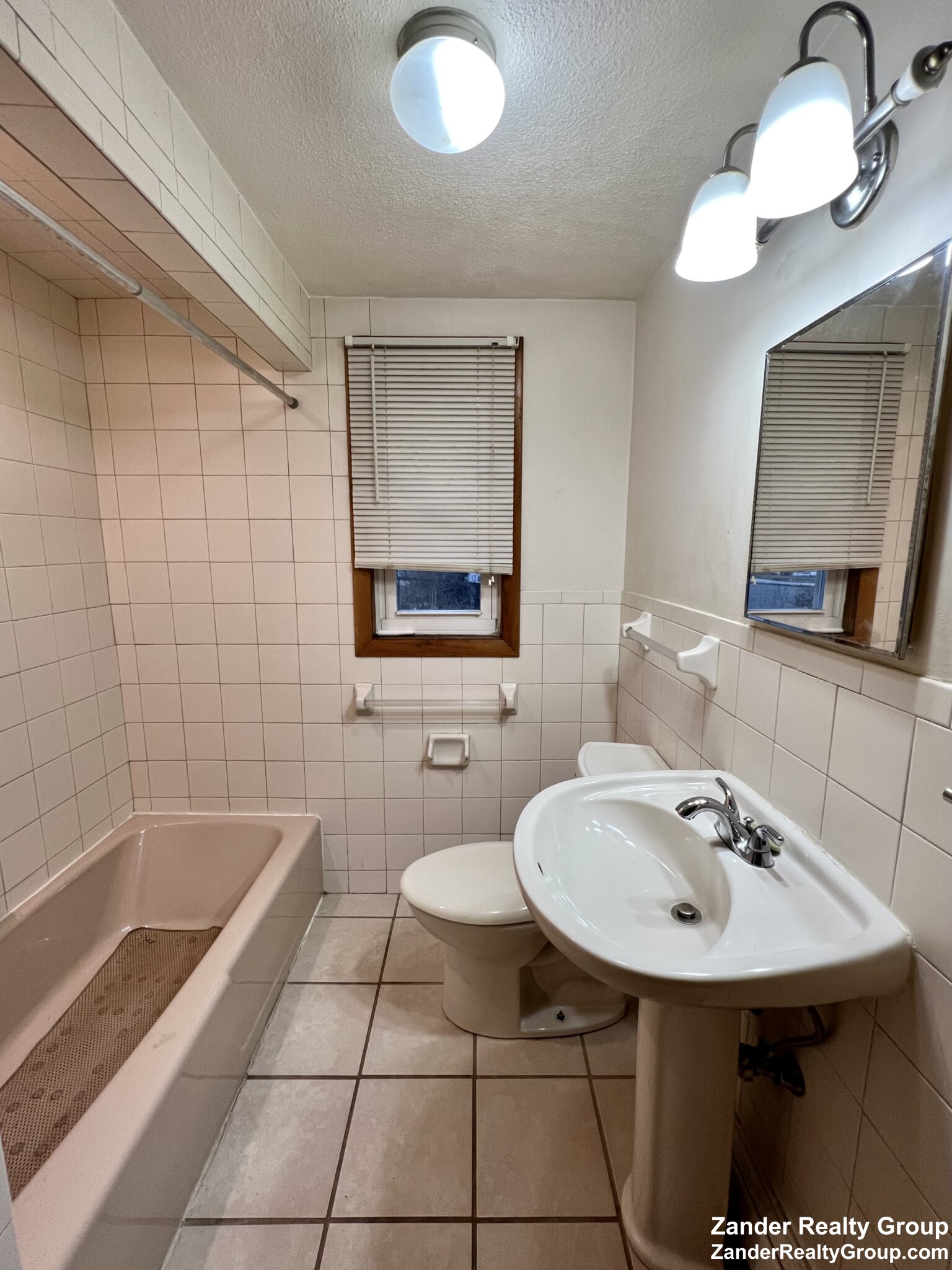 100 Readville St, Hyde Park