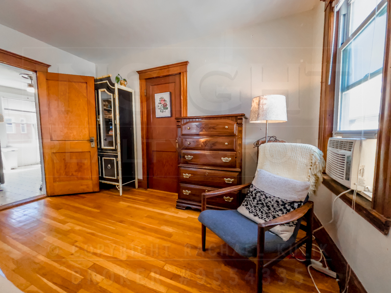 26 Saint Rose St, Jamaica Plain