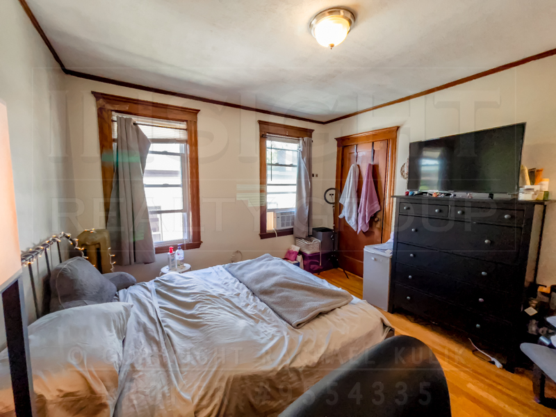 26 Saint Rose St, Jamaica Plain