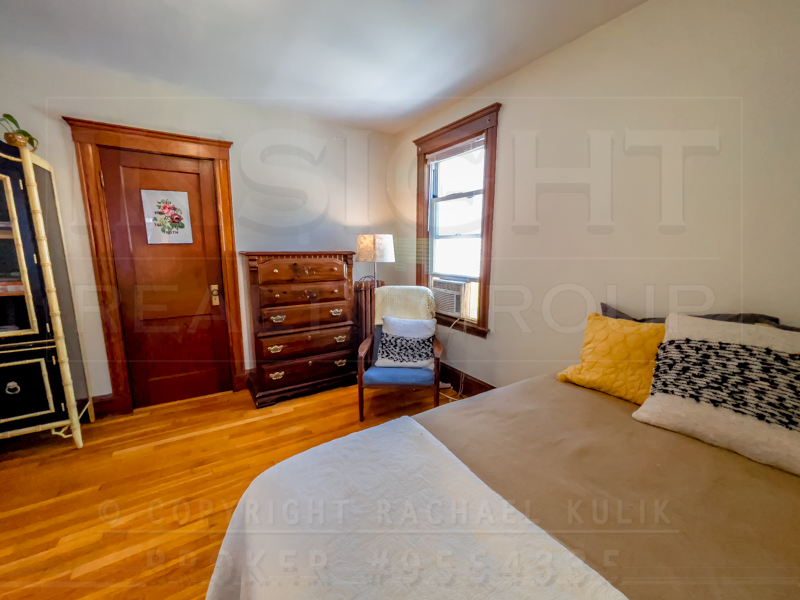 26 Saint Rose St, Jamaica Plain