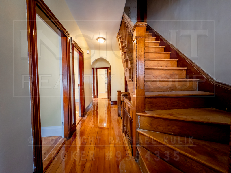 7 Adelaide St, Jamaica Plain