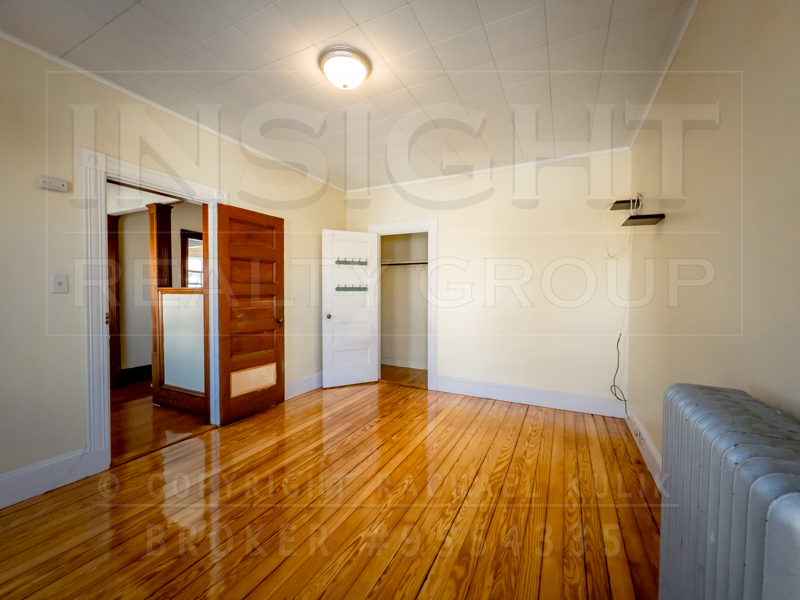 7 Adelaide St, Jamaica Plain