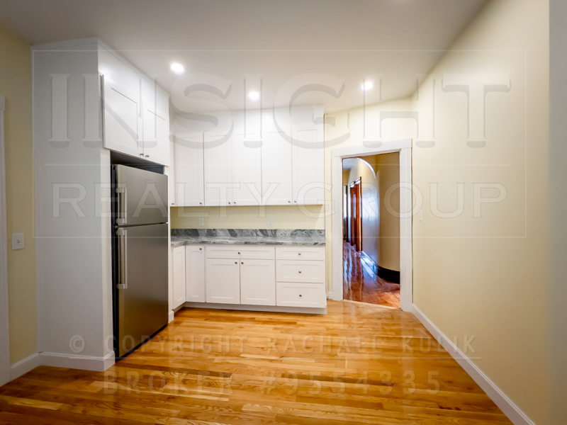 7 Adelaide St, Jamaica Plain