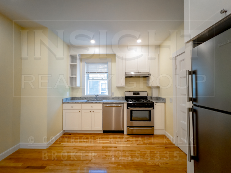 7 Adelaide St, Jamaica Plain