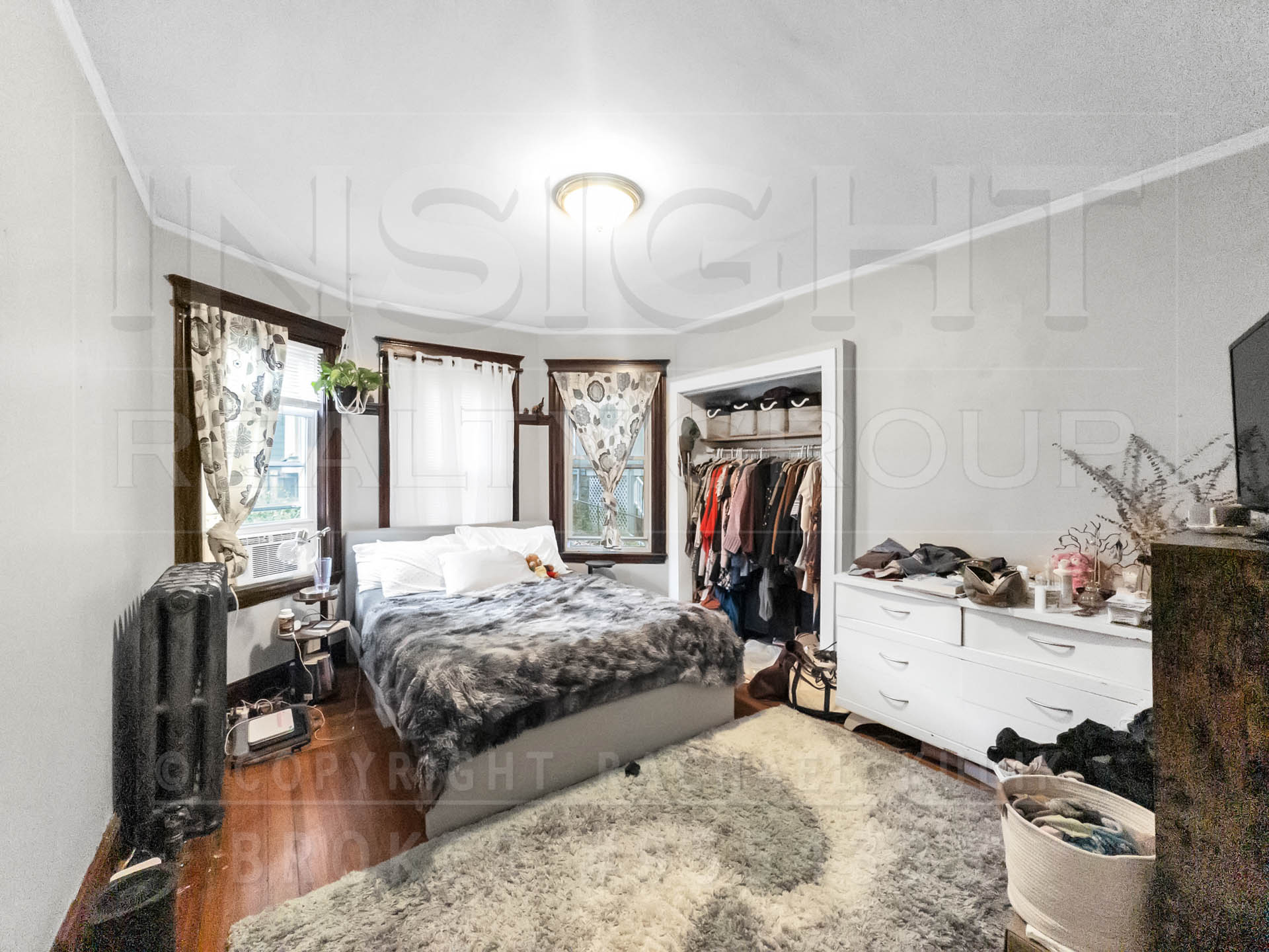 8 Parkton Rd, Jamaica Plain