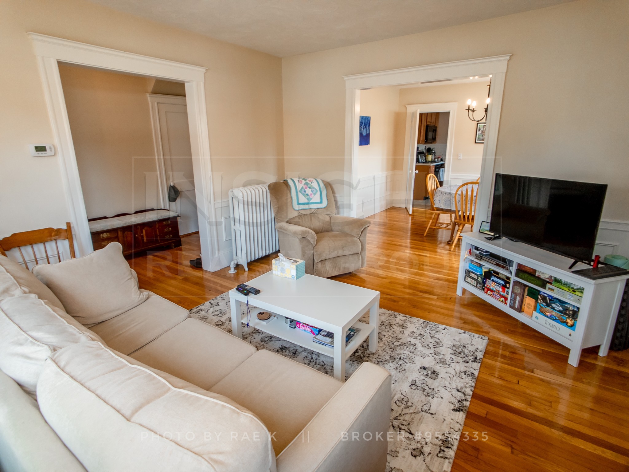 21 Bradwood - 2,700USD / month