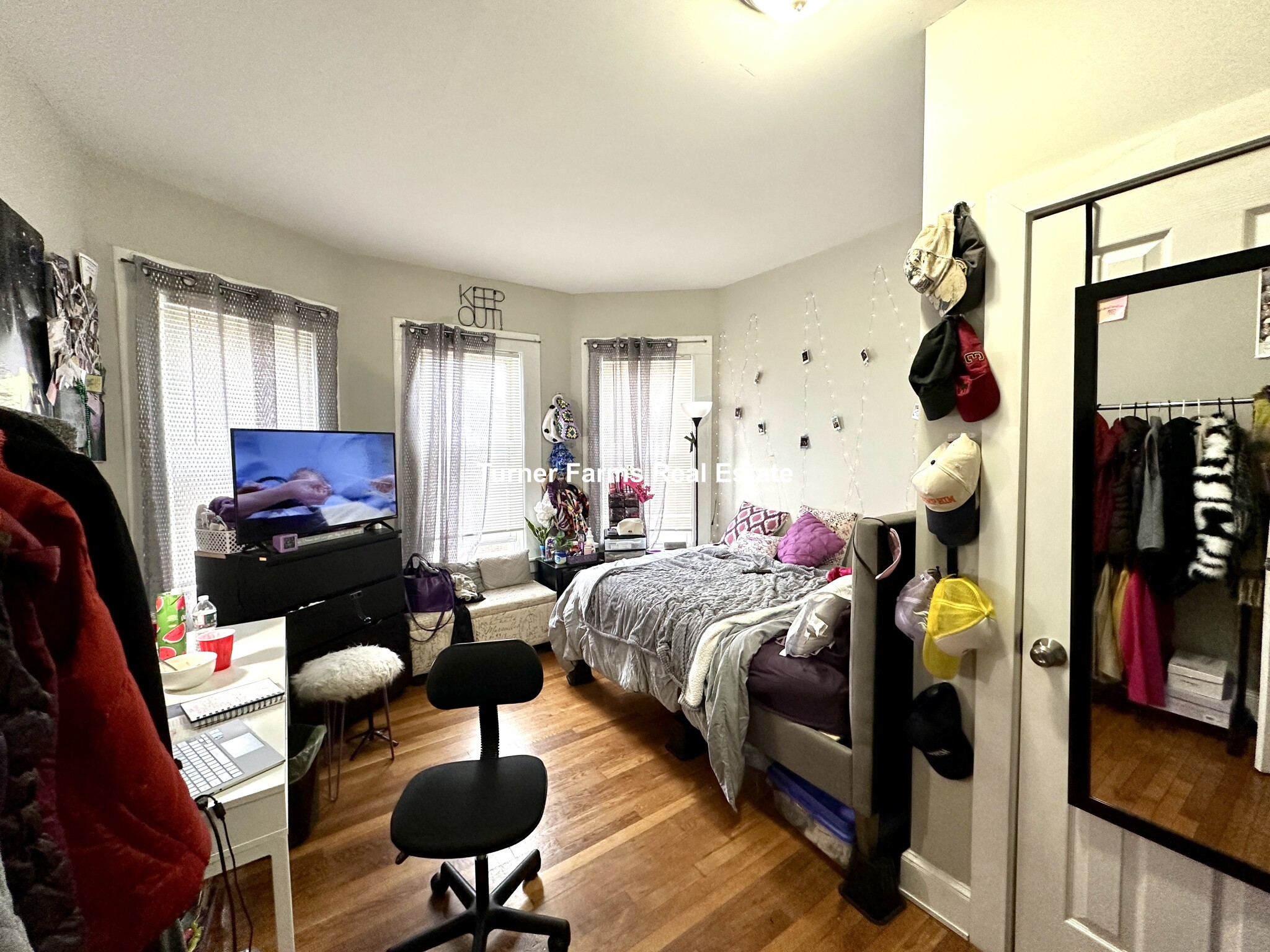 https://ygl-photos.s3.us-west-004.backblazeb2.com/12263W6649ec7cf3813.jpg