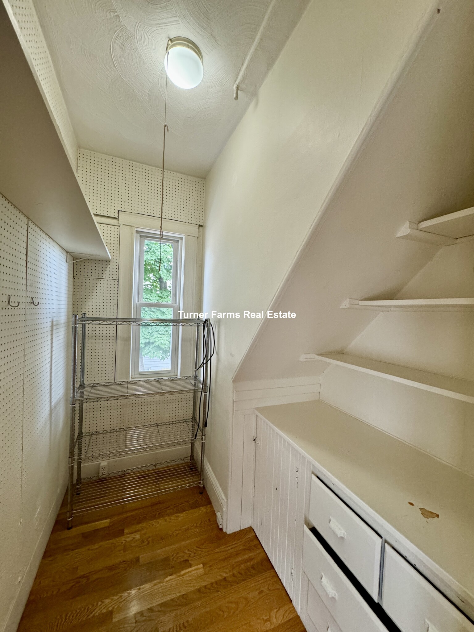 Photos of apartment on Electric Ave.,Somerville MA 02144