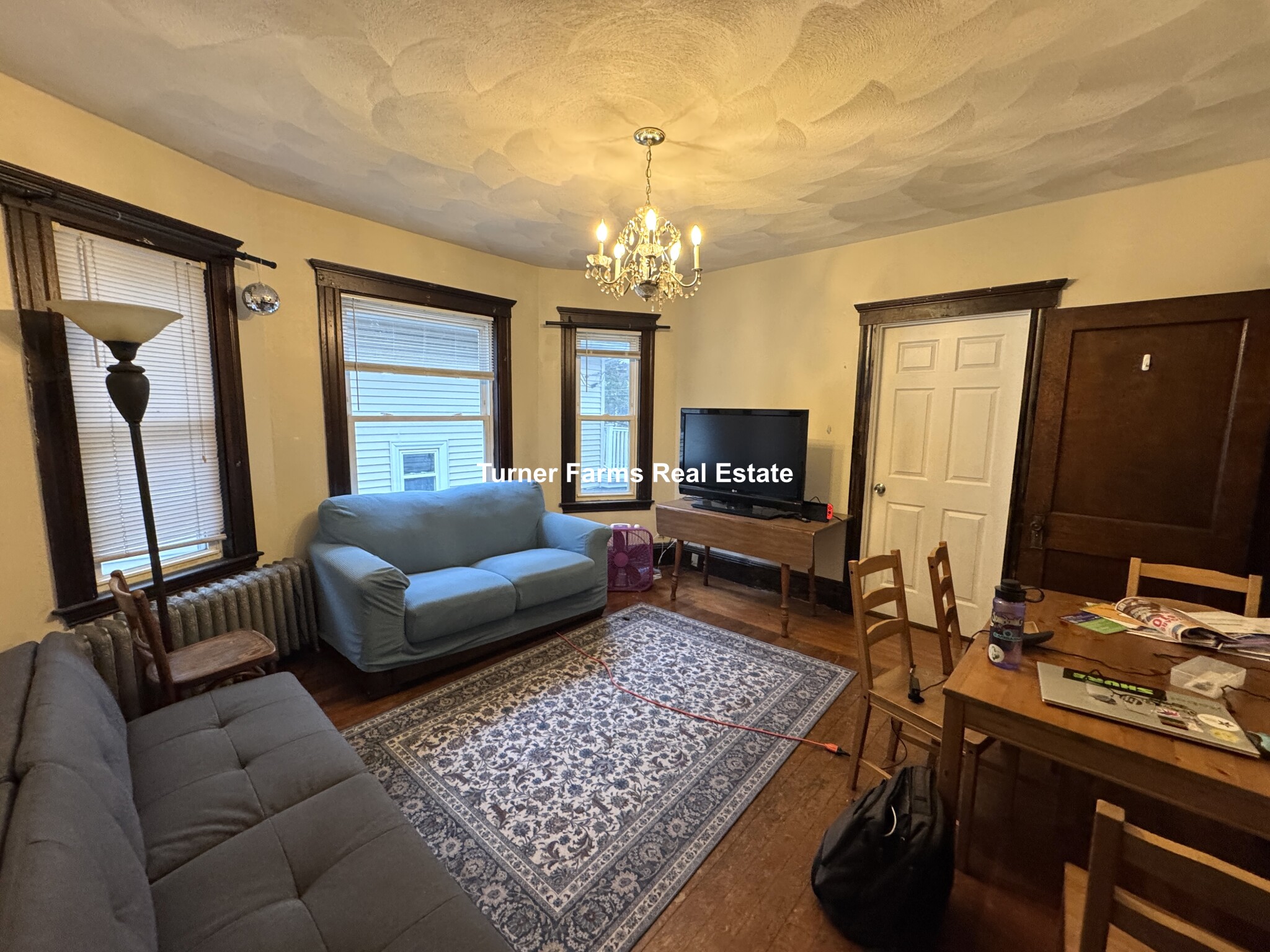 260 Boston Ave., Medford, MA - 6,000 USD/ month