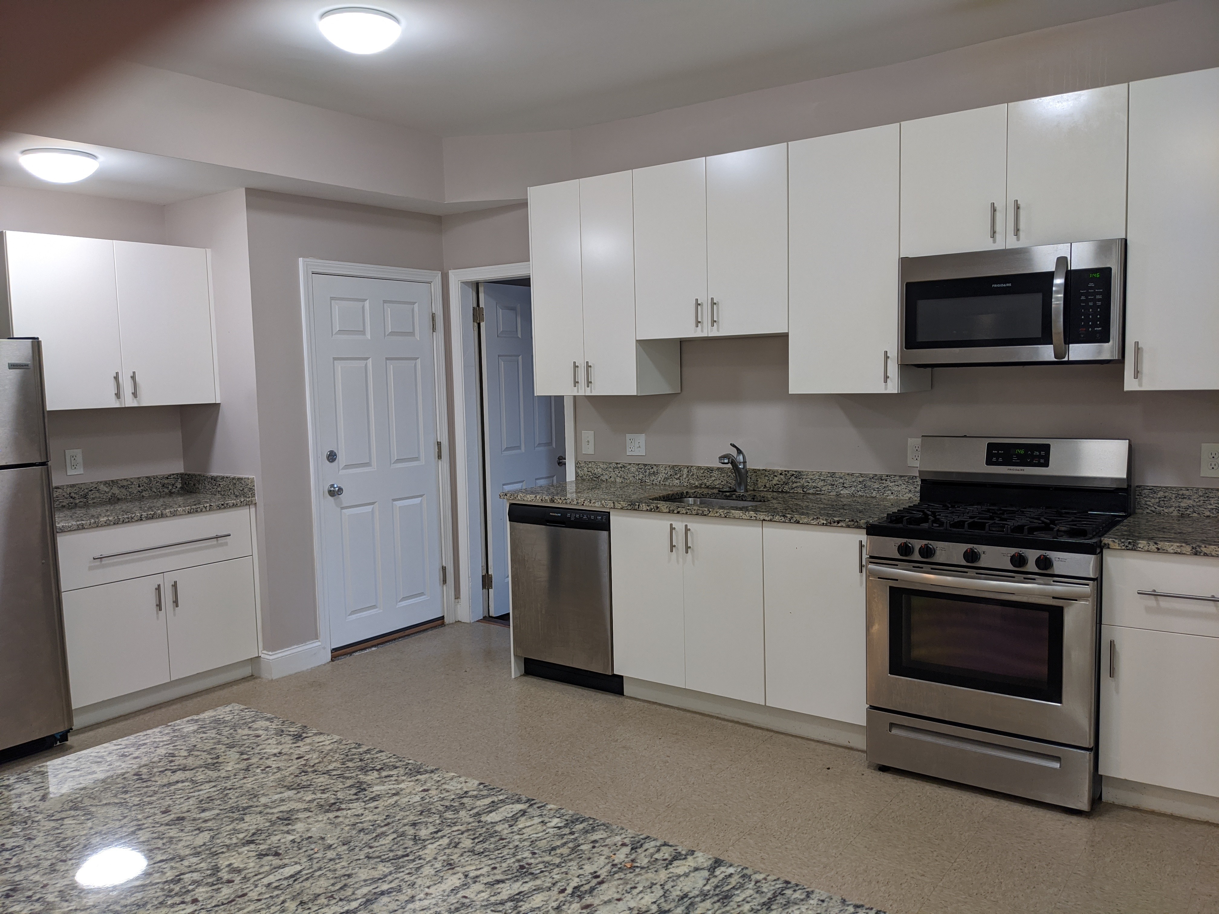 Photos of apartment on Waverly St.,Boston MA 02119