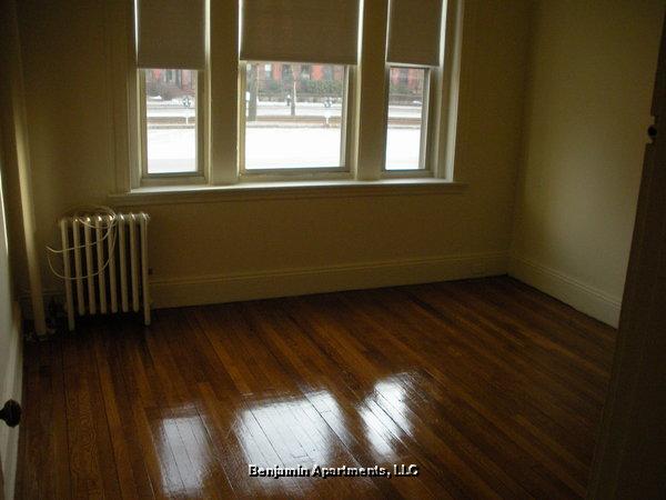 1788 Beacon St, Washington Square