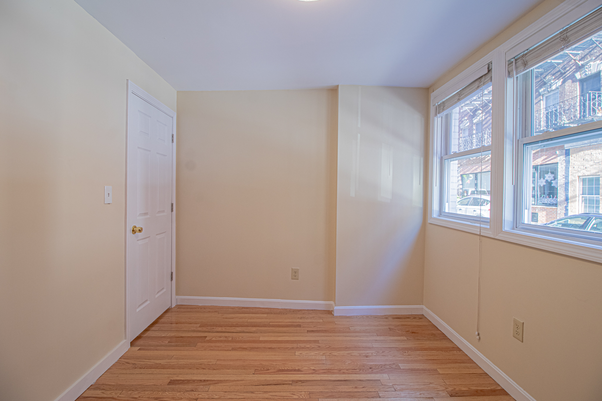 152 Salem, North End