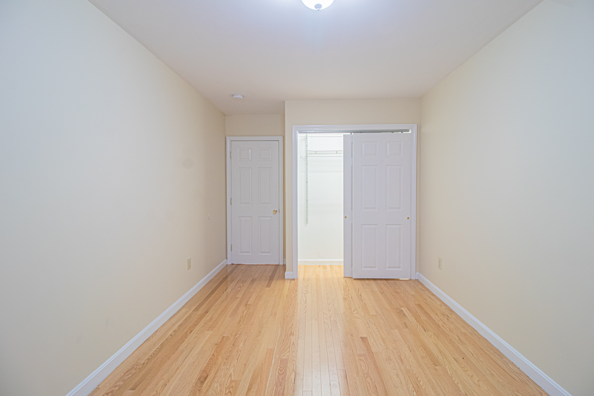 152 Salem, North End