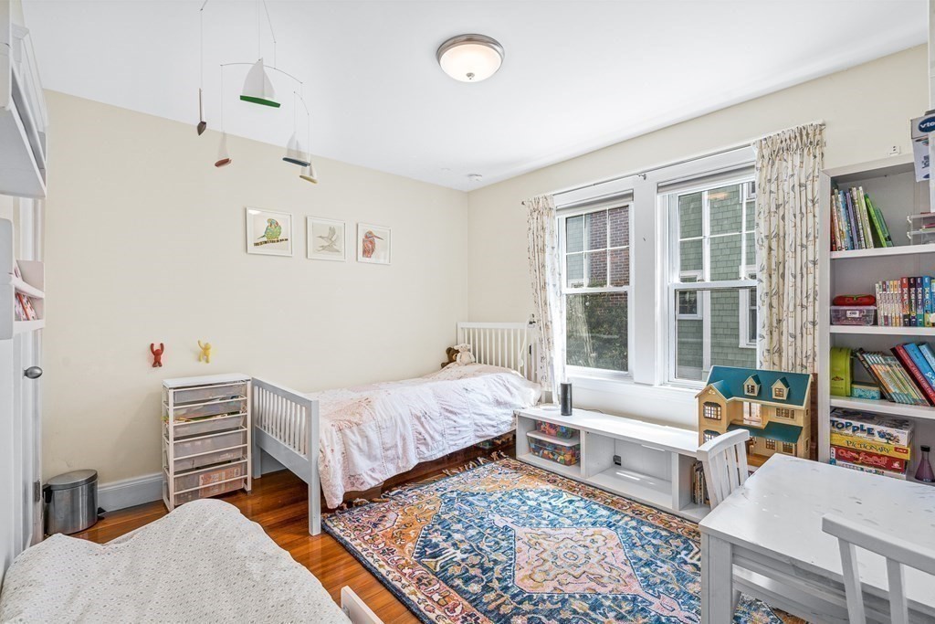 5 York Rd, Belmont Center