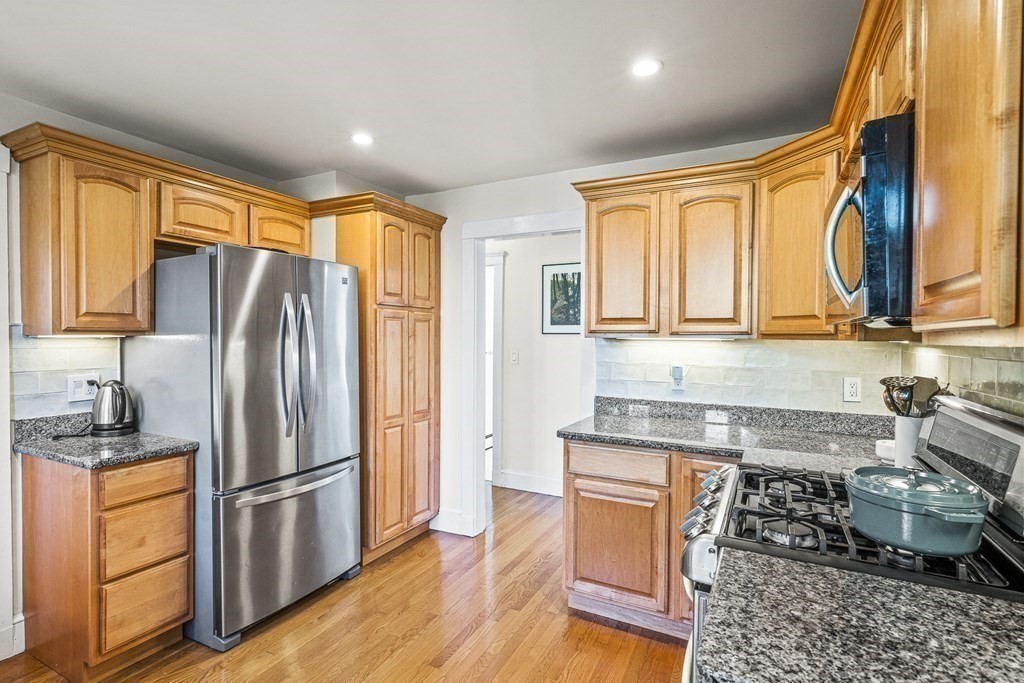 5 York Rd, Belmont Center