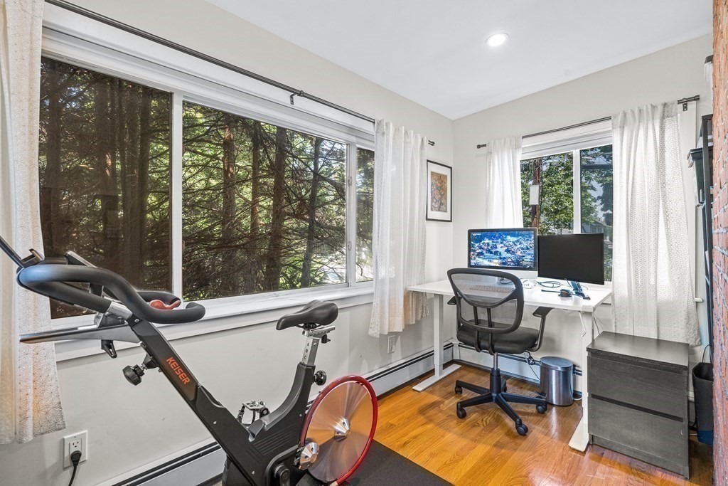 5 York Rd, Belmont Center