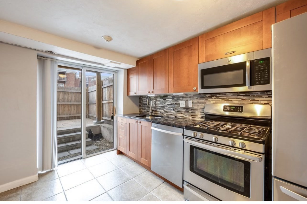 1718 Commonwealth Ave, Brighton