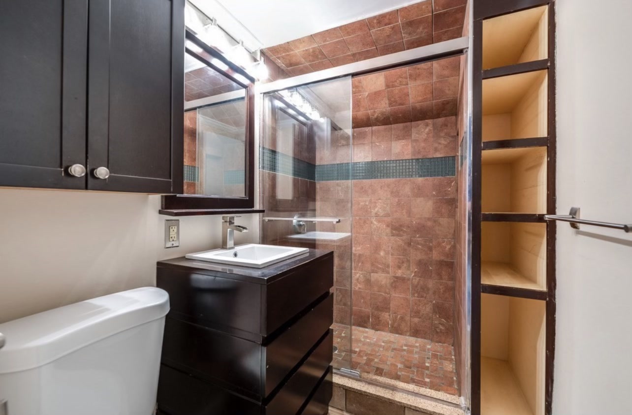 1718 Commonwealth Ave, Brighton