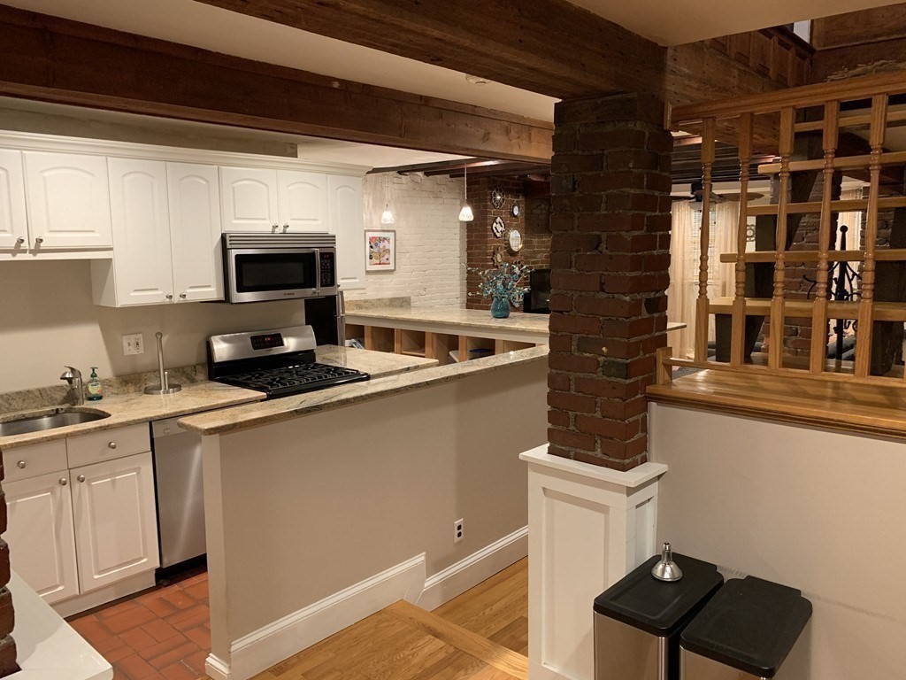 15 Blackwood St, Back Bay