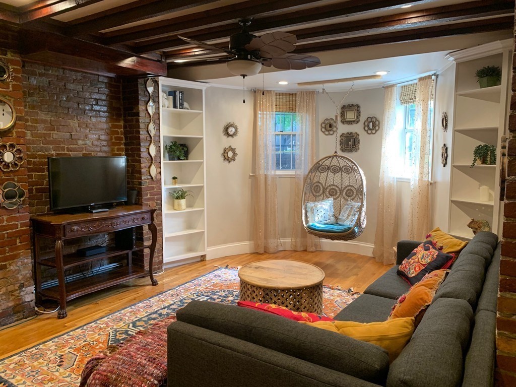 15 Blackwood St, Back Bay