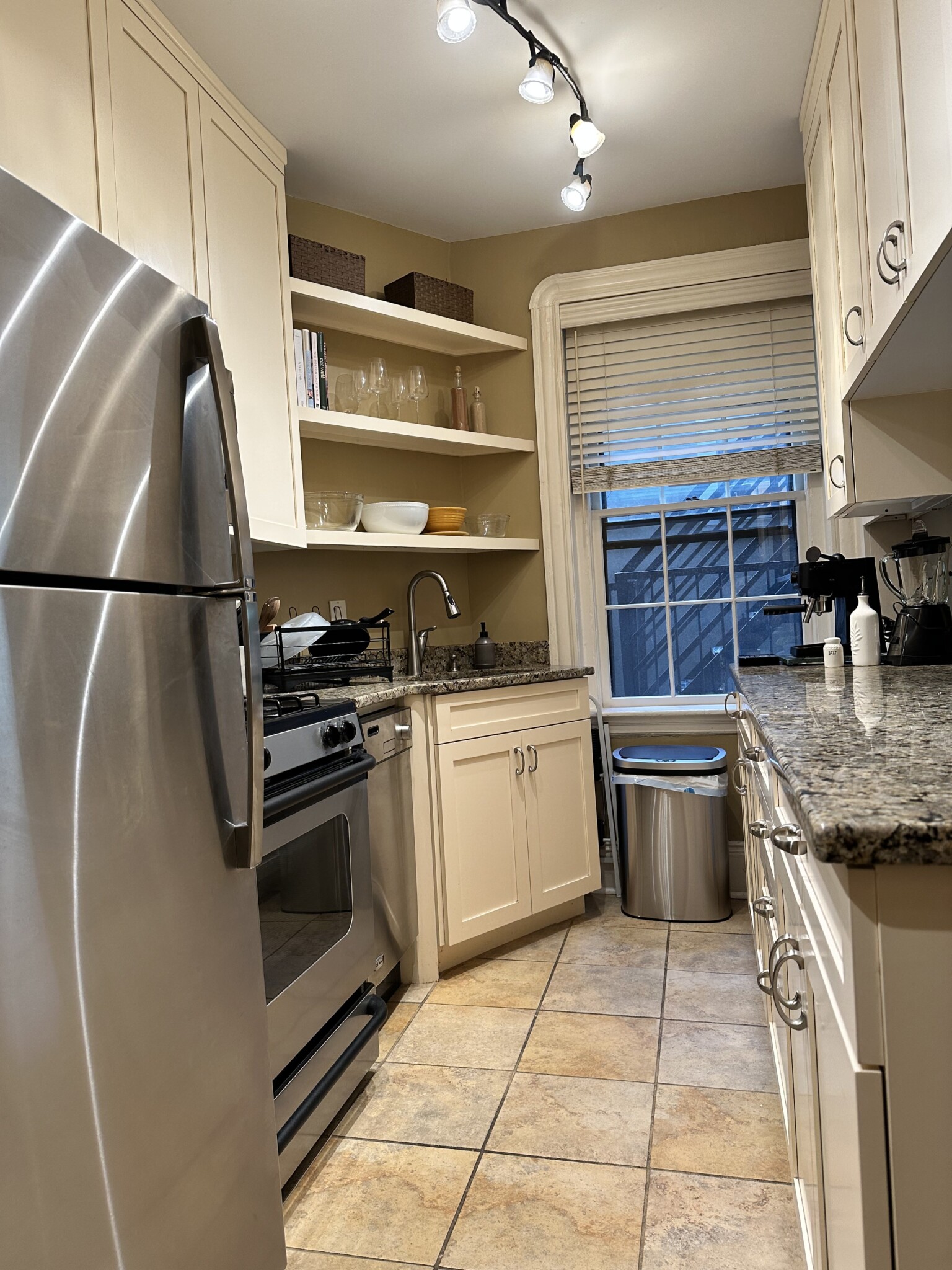 70 Revere St, Beacon Hill