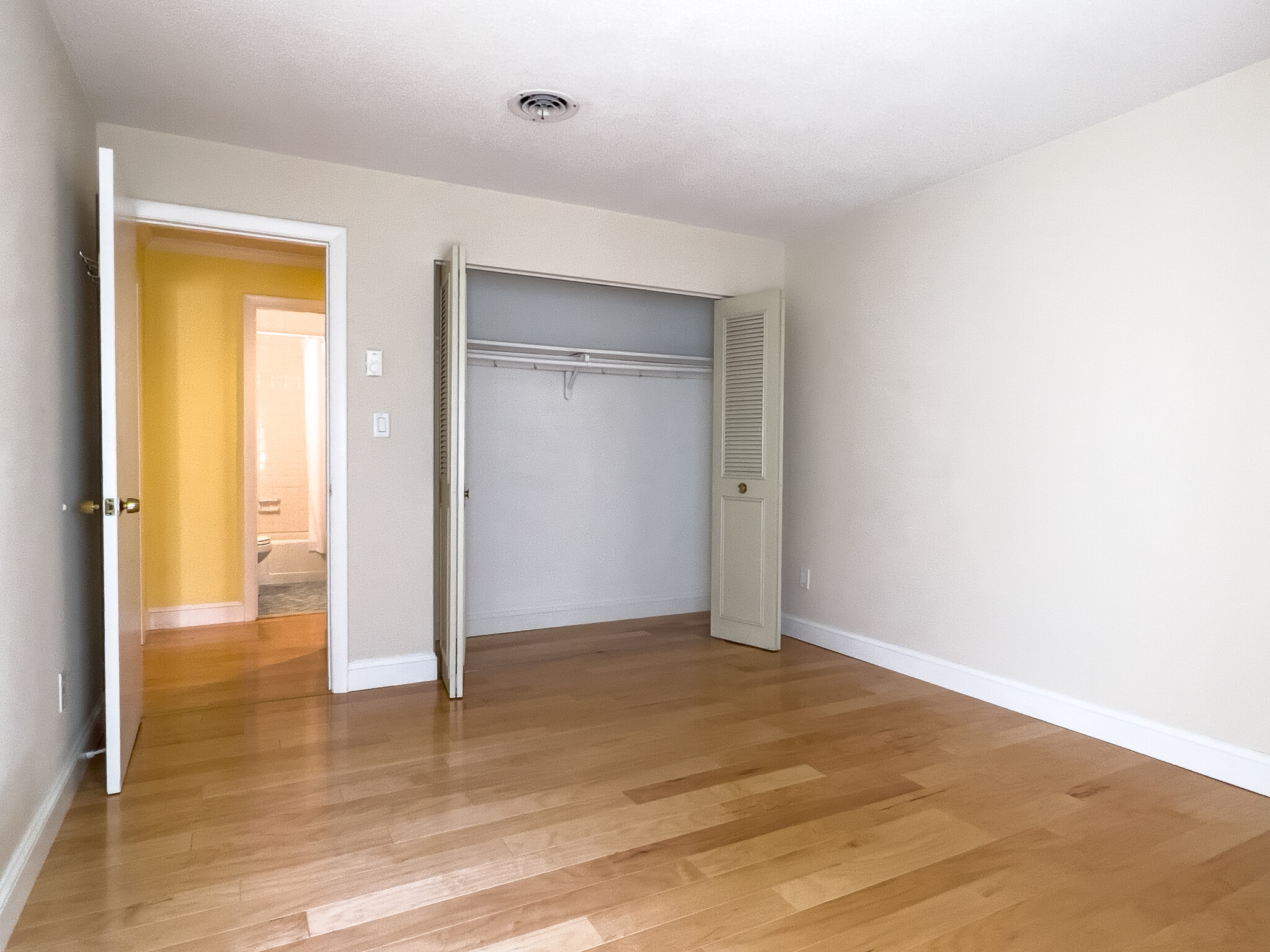 1210 Greendale Ave, Needham