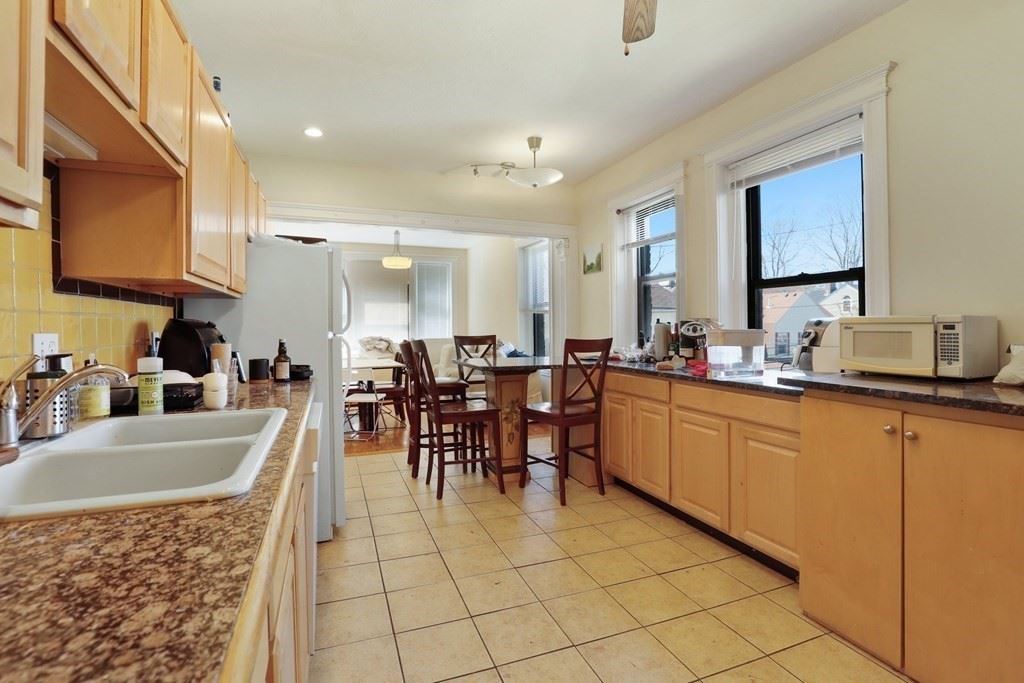 21 Royal St, Allston